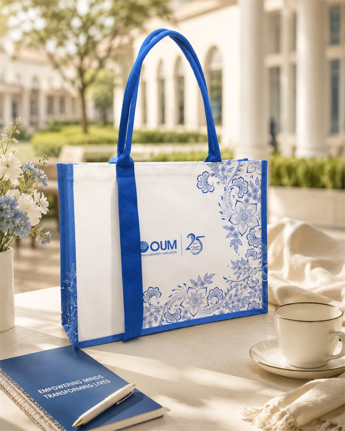 Structured tote with a printed ribbon handle